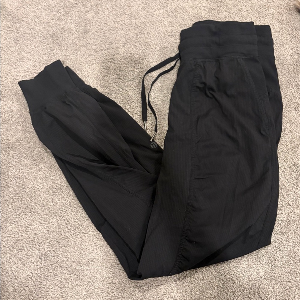 Women’s lululemon joggers